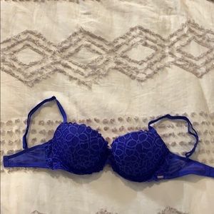 New Victoria’s Secret PINK bra size 32DD